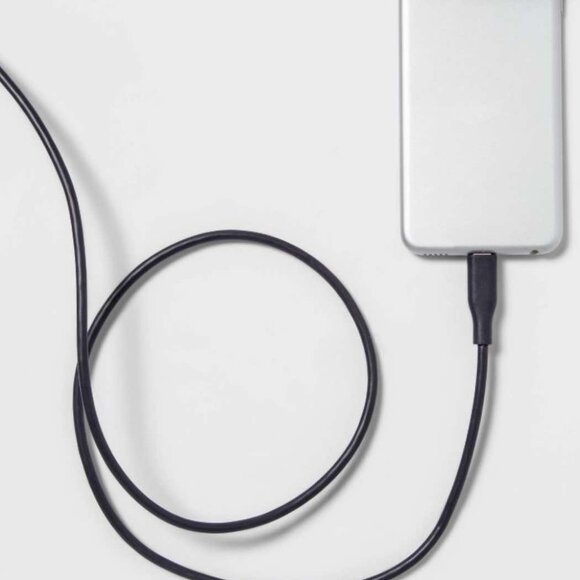 Brand New Black Heyday iPhone Lightning Charging Cable 4ft. - Picture 2 of 5